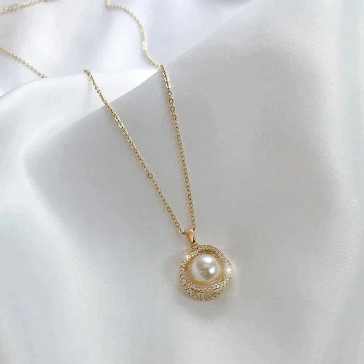 Pearl/Curb Chain Pendant - All-In-One Store