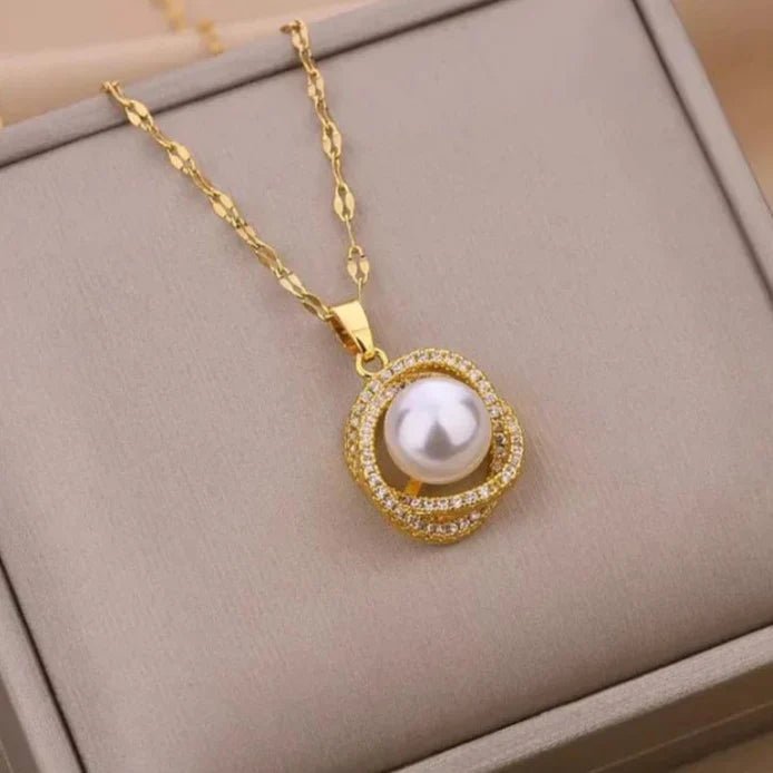 Pearl/Curb Chain Pendant - All-In-One Store