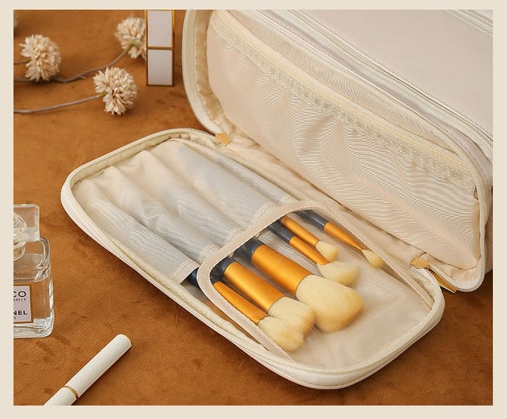 Versatile and Stylish Cosmetic Bag - All-In-One Store